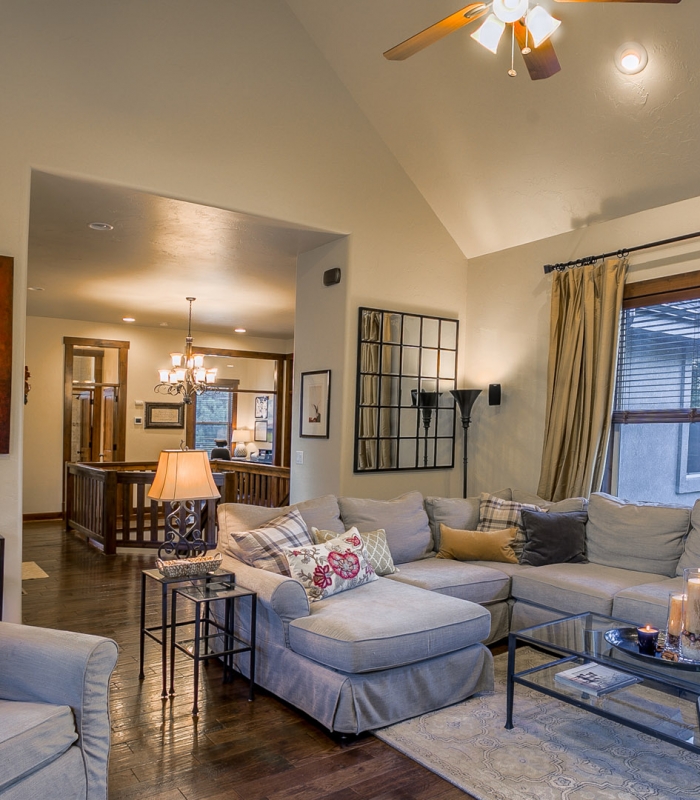 15685 Pole Point-9 15685 Pole Point-9